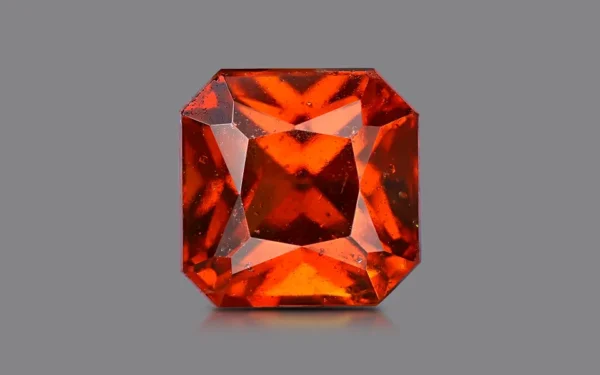 Hessonite - 7.42 Carat (8.16 Ratti)
