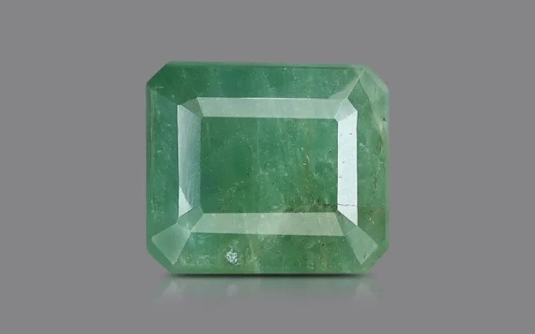 Emerald - 4.12 Carat (4.53 Ratti)