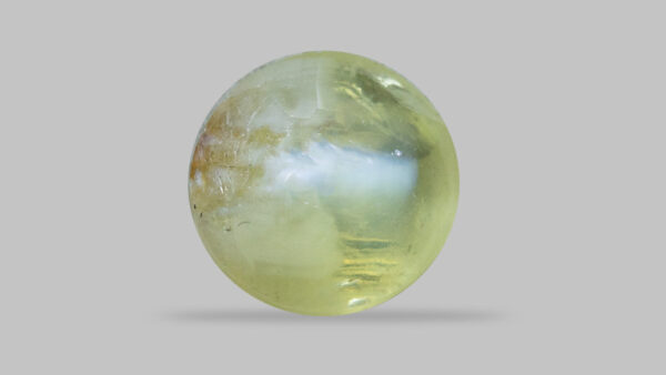 Cat's Eye -2.44 Carat (2.68 Rotti)